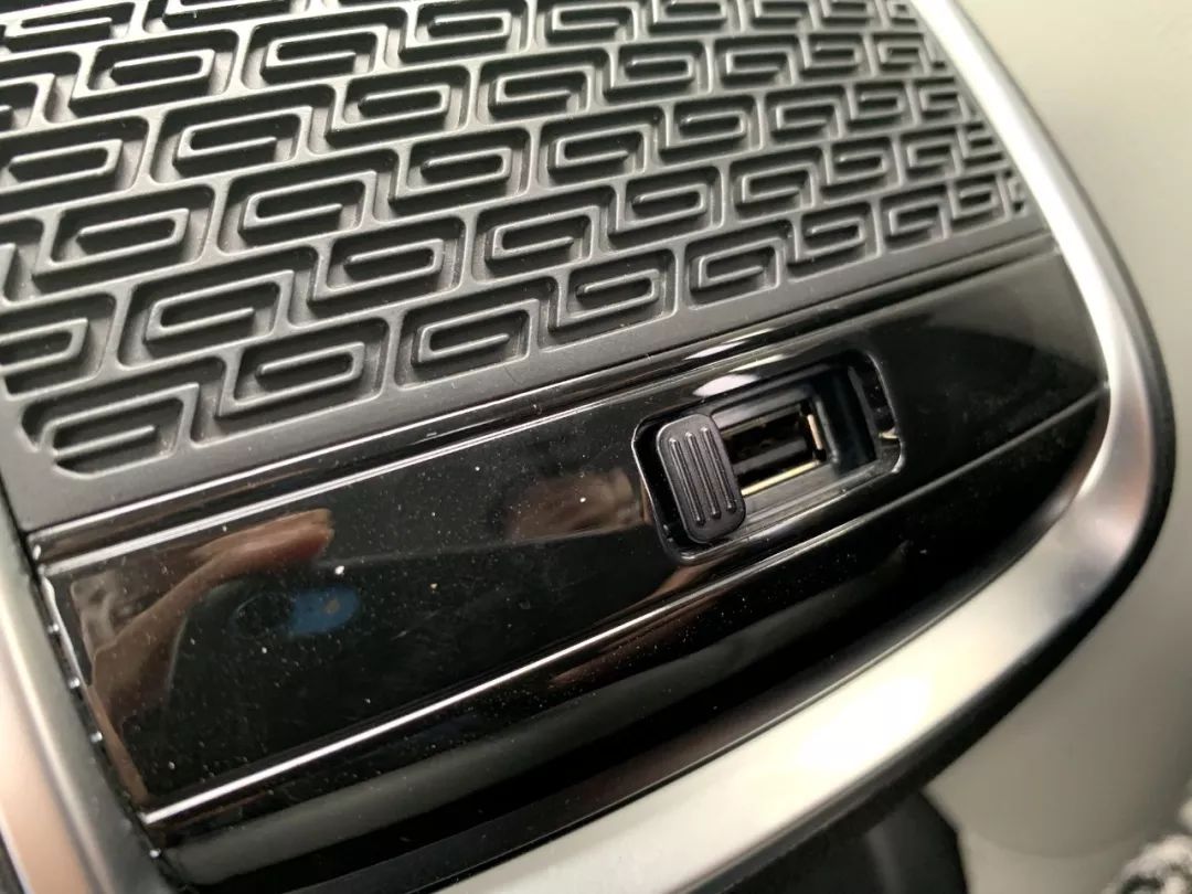 2022款吉利缤瑞晚上测试视频,吉利缤瑞2021款1.4tcvt亚运版落地