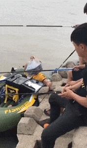 当*底卧**、做代购、救人命，外卖小哥才是隐藏在民间的高手，个个身怀绝技！