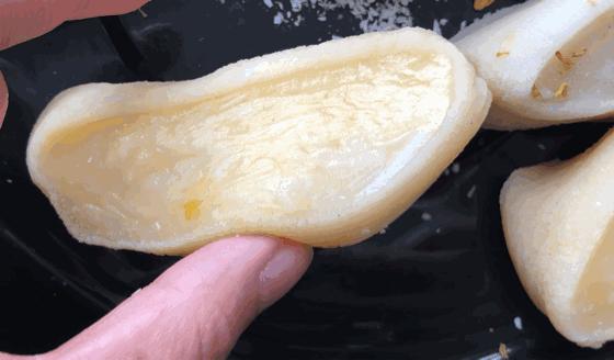 小申亲测｜小申亲测｜雨天也排长队！魔都这家古早味糕点店突然蹿红，口味么……