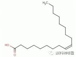 为什么头上有像虱子一样的头皮屑,头皮屑和虱子有什么区别