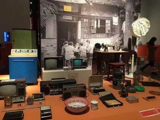 四川人，这里有你们40年的共同记忆网信四川昨天