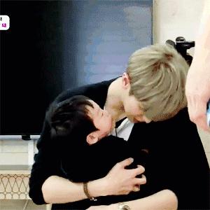 exo带孩子日常,exo变身ceo