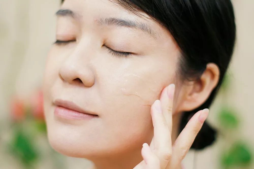 24k黄金原液可以擦脸吗,护肤24k黄金