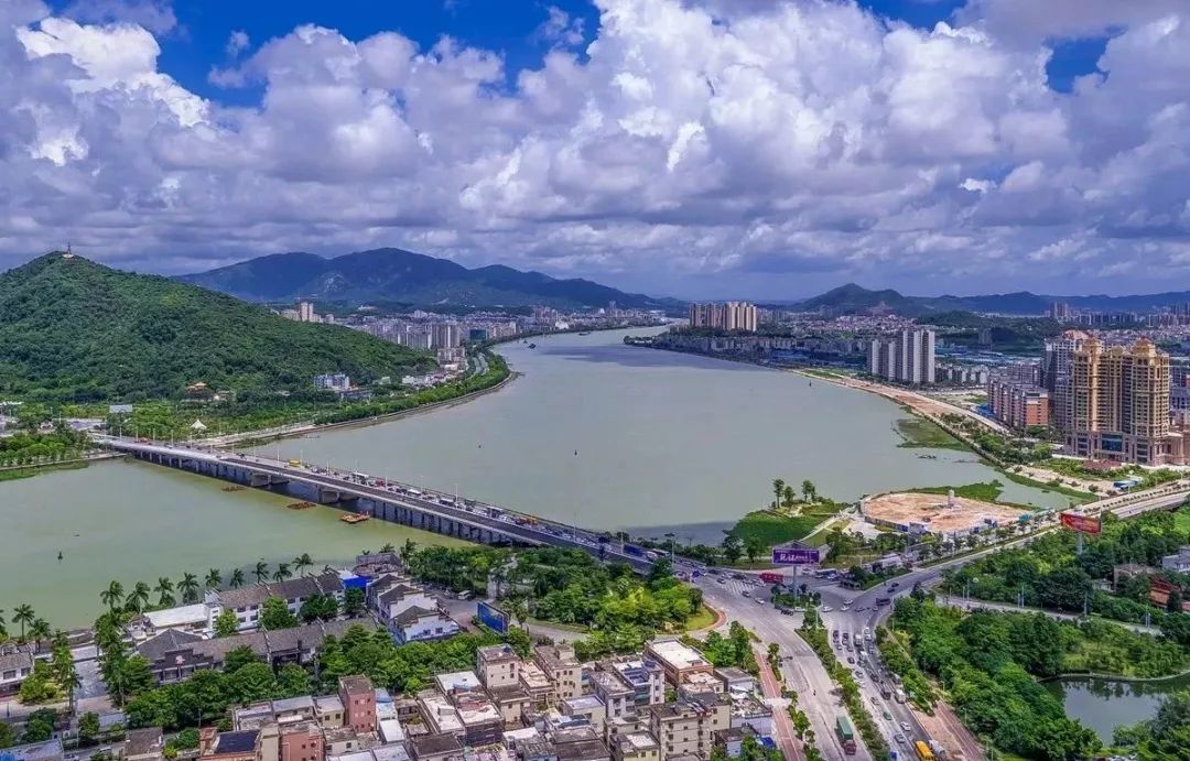 导游应该知道的一些故事,导游是怎么知道每个景点路线的