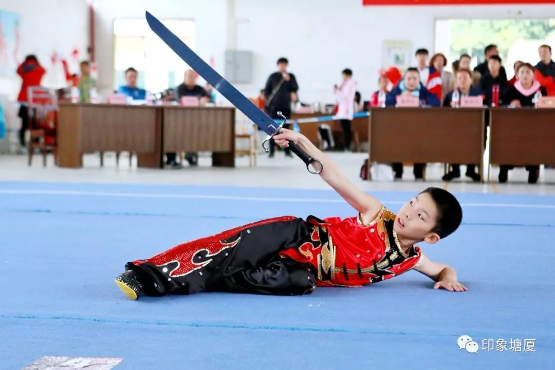 足球最佳射手，武术套路夺冠！塘厦这些少年太棒了！