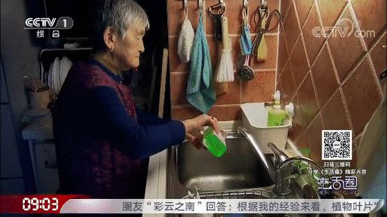 一到冬天手脚起皮干裂怎么治,冬天手脚干裂一招轻松缓解