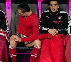 一星期不换衣服正常吗,一星期不换内裤危害