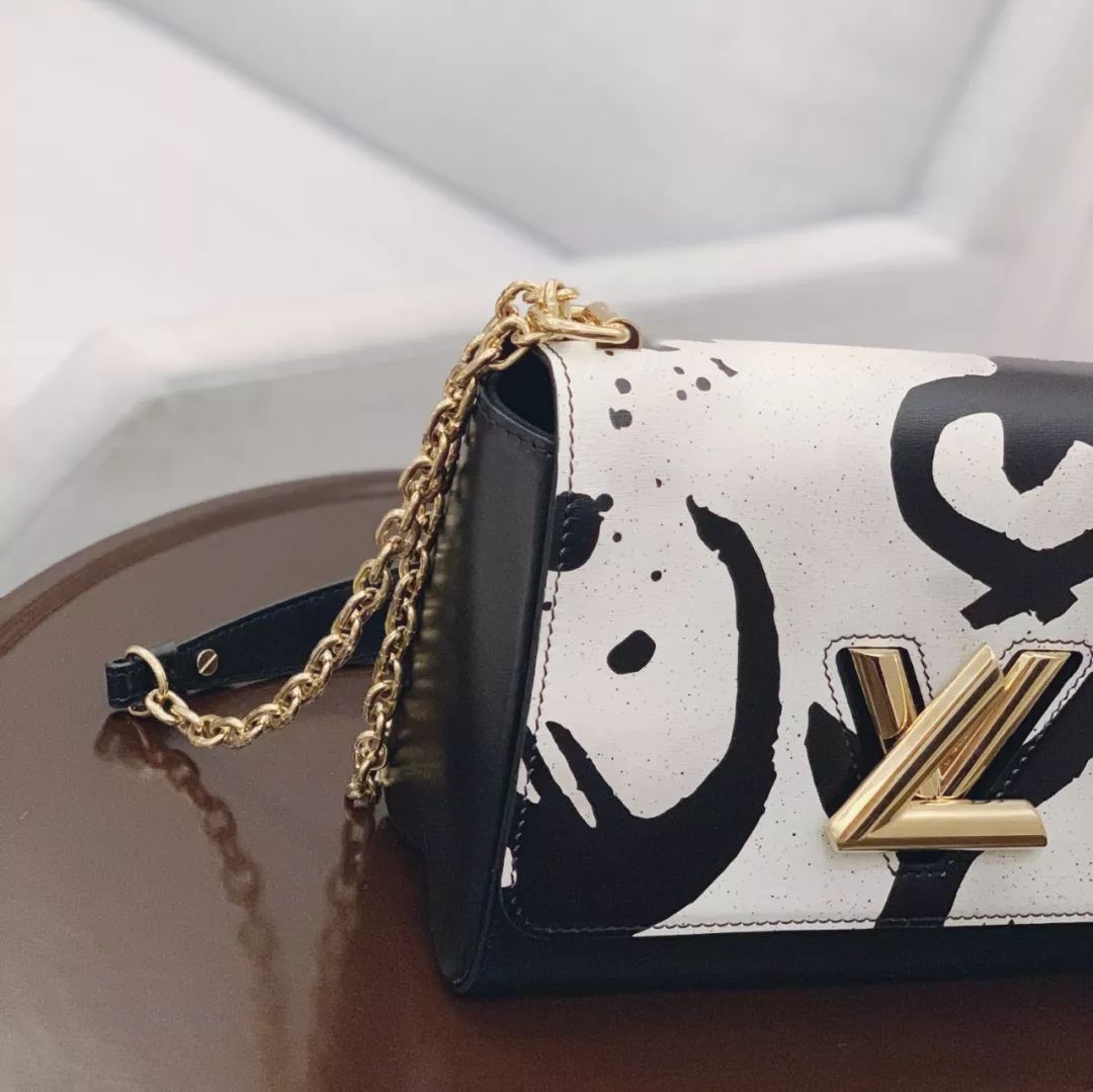 *服私**｜穿越三个城市，记录我的一周穿搭～