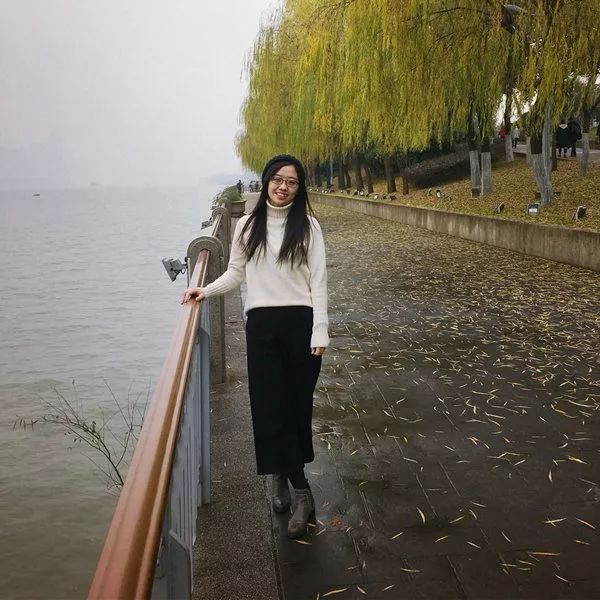 你是新来的,你是新来的的英语句子