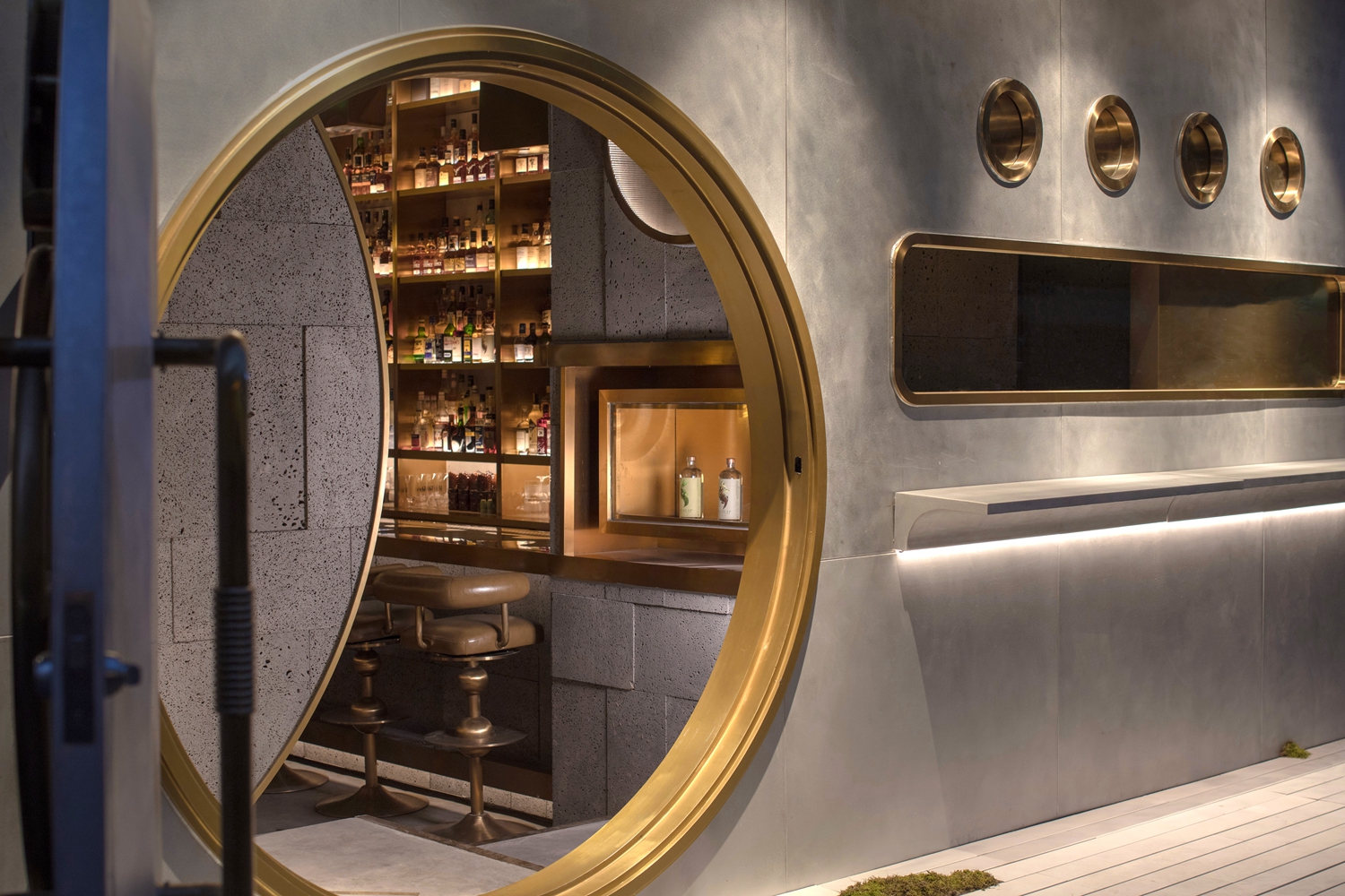 店铺合集丨那些深夜里的酒吧为何让你如此着迷？