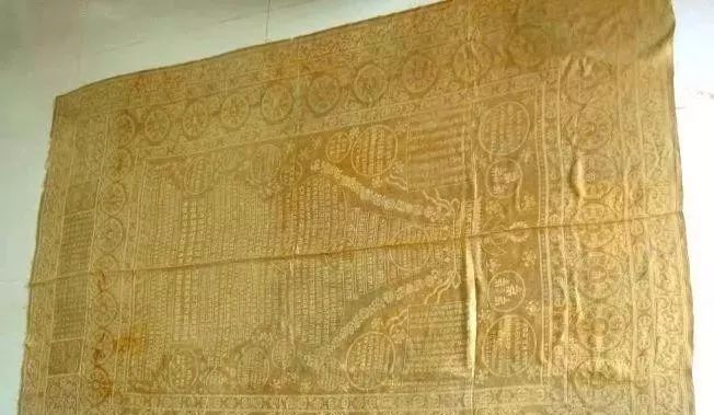 打工仔9万元收藏一张经文书法，专家认为不值，5年后卖了1.3亿