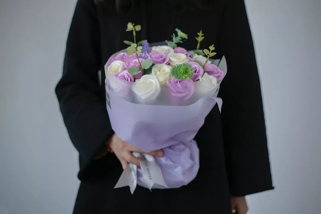 寄出维密、TT、迪拜塔的人，都交换到什么？