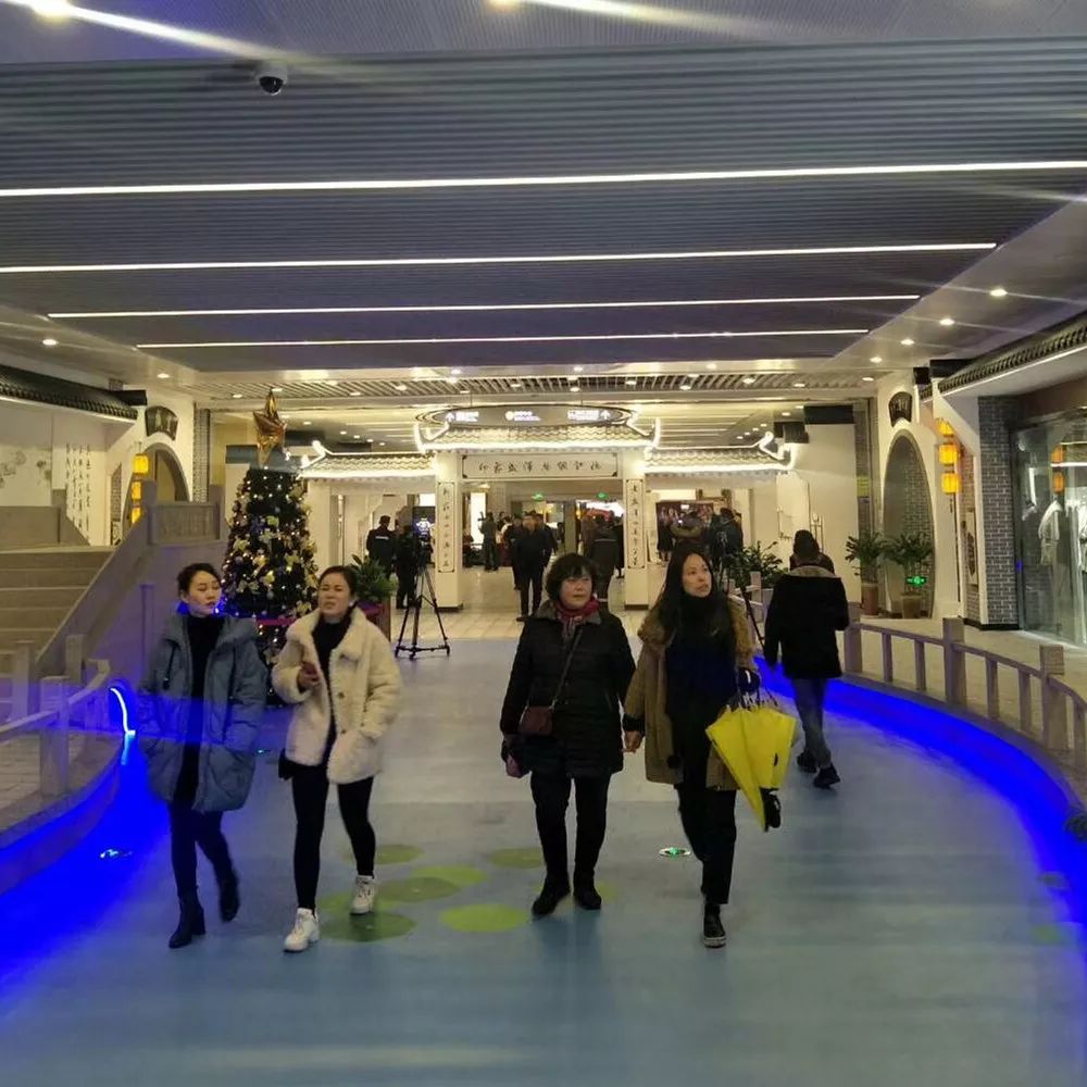 东方丝绸市场的经营特点,东方丝绸市场