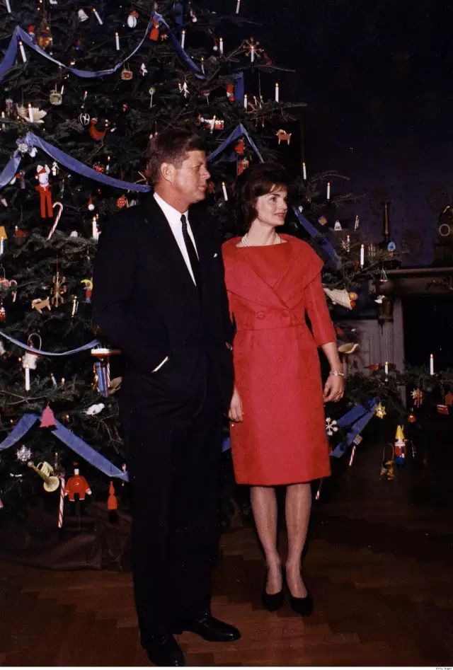 关于「高级」的N种打开方式，红色算一种