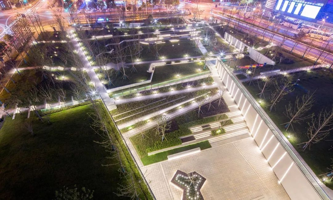 下沉空间的完美演绎｜上海虹桥协信中心