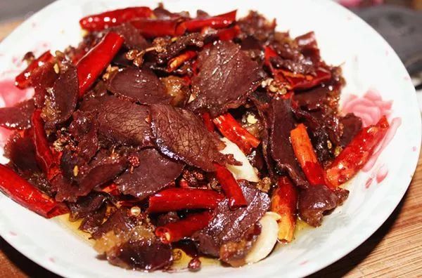 云南寻甸牛干巴做法,舌尖上的云南普洱茶