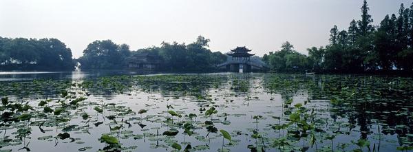 杭州拍婚纱照风格推荐,杭州欧式婚纱照需要准备什么