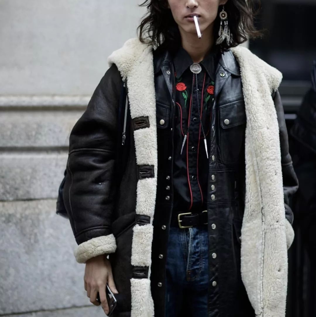 巴黎世家买什么外套最好,巴黎世家8万外套