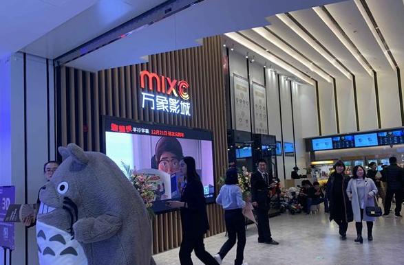 青岛吃喝玩乐的商圈,青岛适合年轻人去的商场