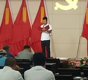 团团送礼物给别人,团团送别人的礼物