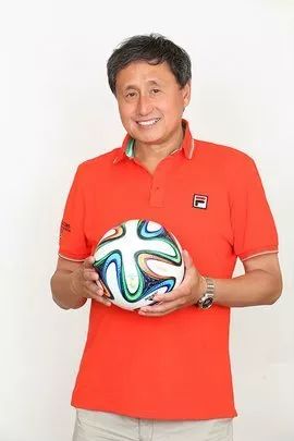 一节完整足球课,足球小课堂国足