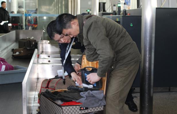 空港提示紧急撤离,空港出行通知