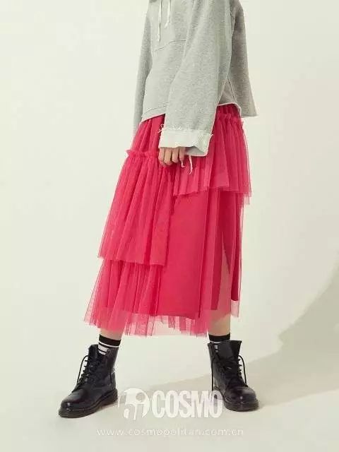 朴信惠扎发穿搭,朴信惠阔腿裤怎么搭配