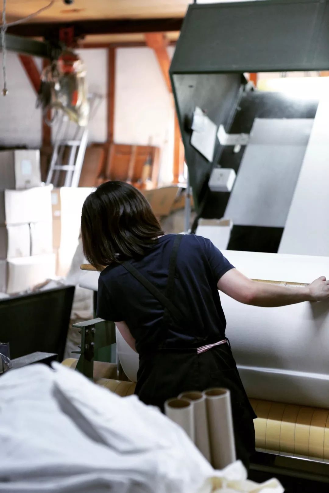 透支信用卡的女孩子,透支买奢侈品的女人