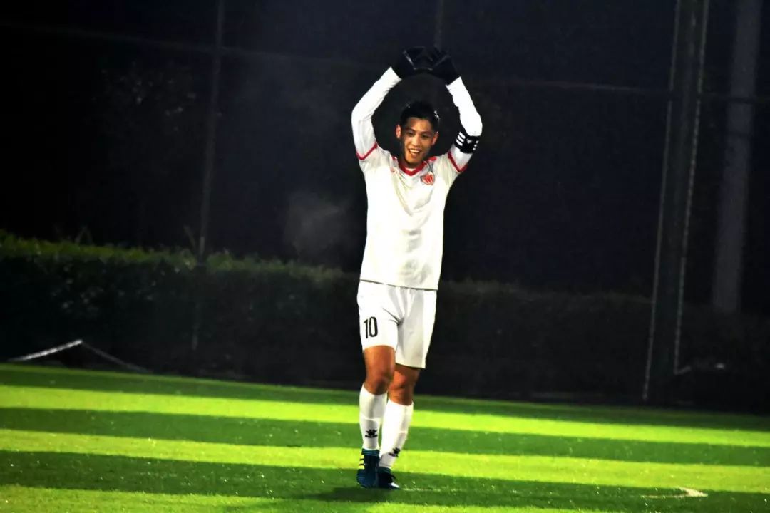 帅到炸裂!你身边的川大体育之星大揭密!