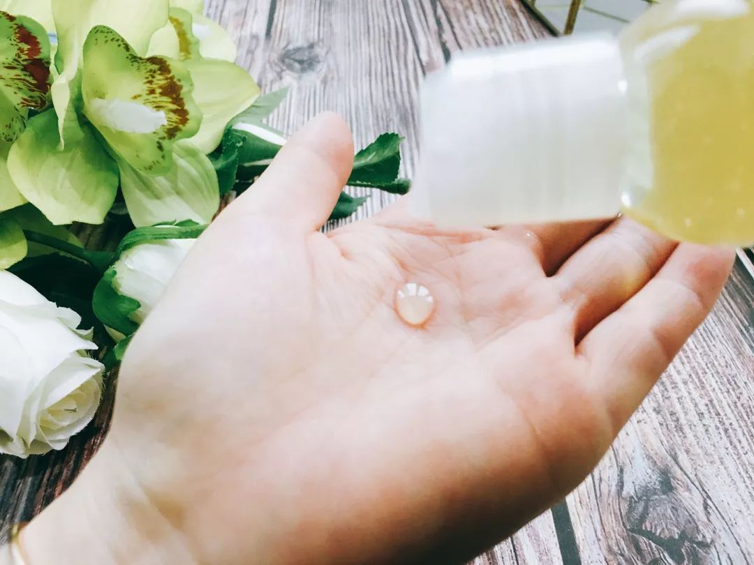 疯狂掉头发发际线后移,疯狂掉头发头发变得稀疏