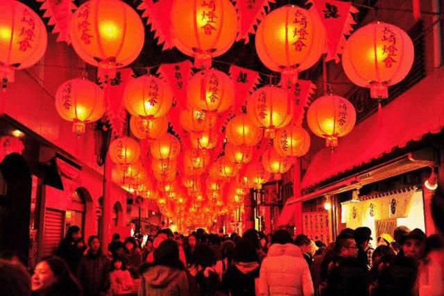 群发的新年快乐”也太没劲了吧，这个Zhū年的祝福就来点有面子的！