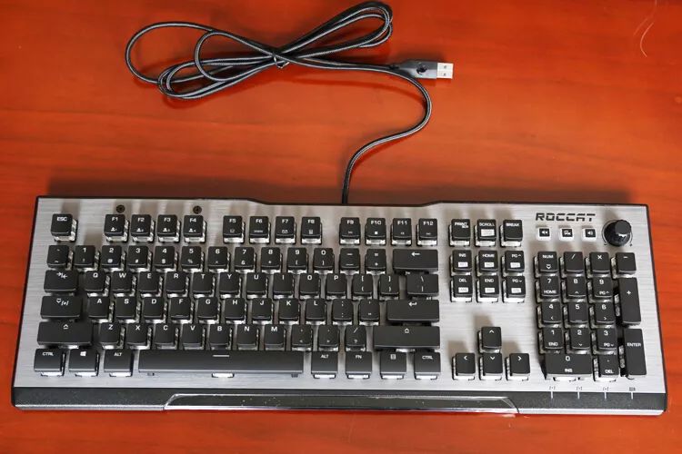 感受工匠精神——德国冰豹Vulcan120Aimo机械键盘开箱