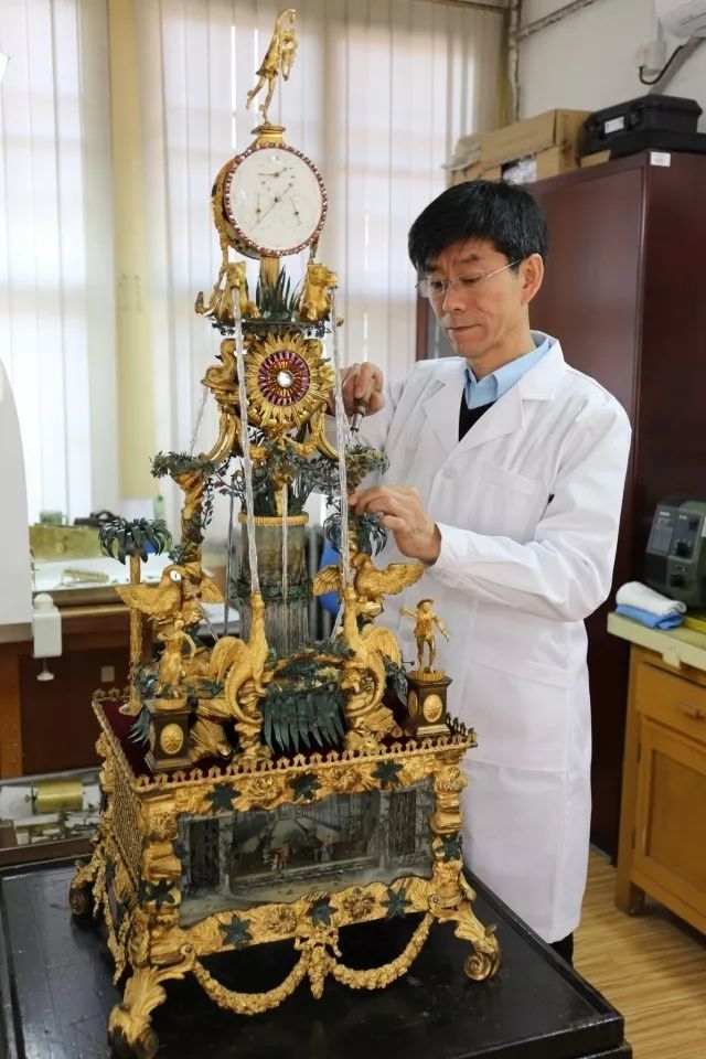 世界上最奢侈的腕表,故宫钟表馆里的珍贵钟表鉴赏