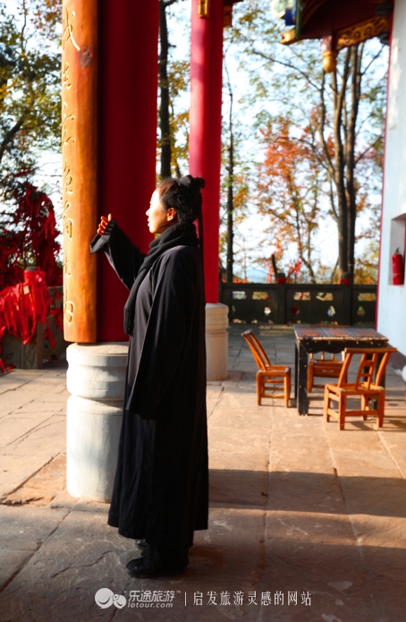 心中都要有属于自己的桃花源,我们终将抵达自己的桃花源