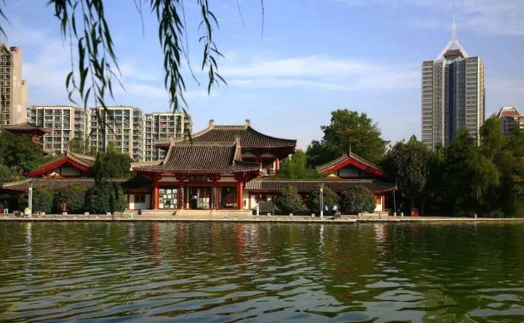 最美的西安公园图片,西安动物园旅游手绘示意图