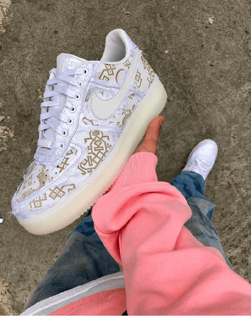 外国人买科比球鞋,外国人买安踏球鞋