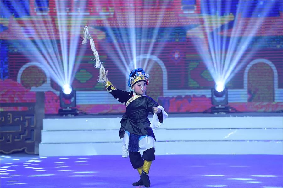 《唱响九州百戏盛典》“有戏安徽”2019全国戏迷春节联欢晚会精彩上演