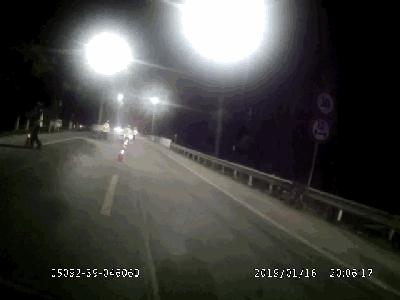 逃避交警检查冲卡逃跑违法吗,齐齐哈尔酒驾碾压辅警后续