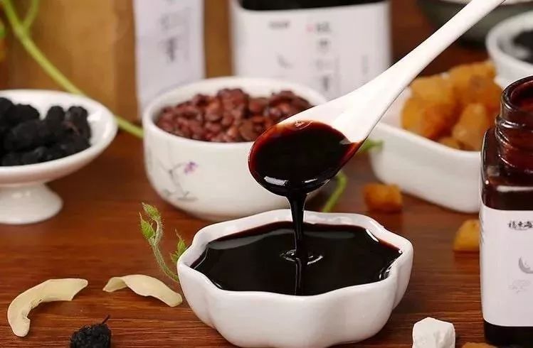 长时间失眠喝什么能助眠,晚上失眠吃最简单东西改善