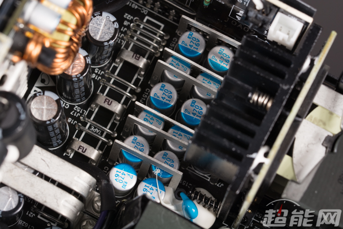 酷冷至尊电源v550,酷冷至尊v650wsfx电源