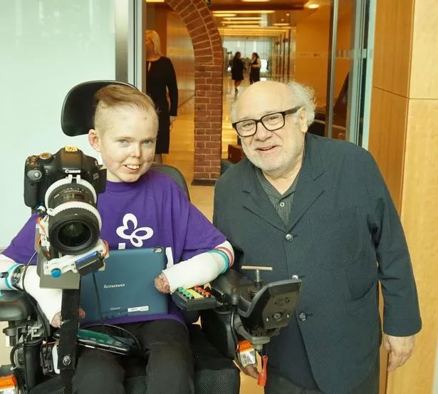 「意·关注」死去的儿子被人工智能“复活”!比起高兴,她更多的是害怕