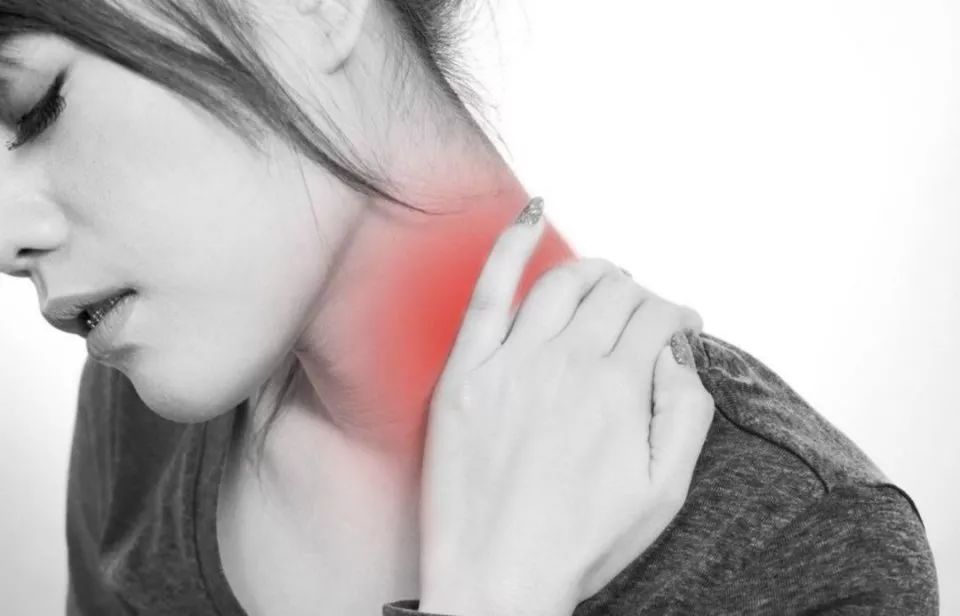 经络刷瘦身教程,经络刷减肥瘦肚子按摩手法