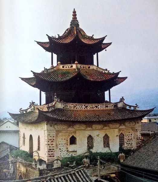 「人文宾川」铜钟矗立五百年，古楼依在述沧桑！