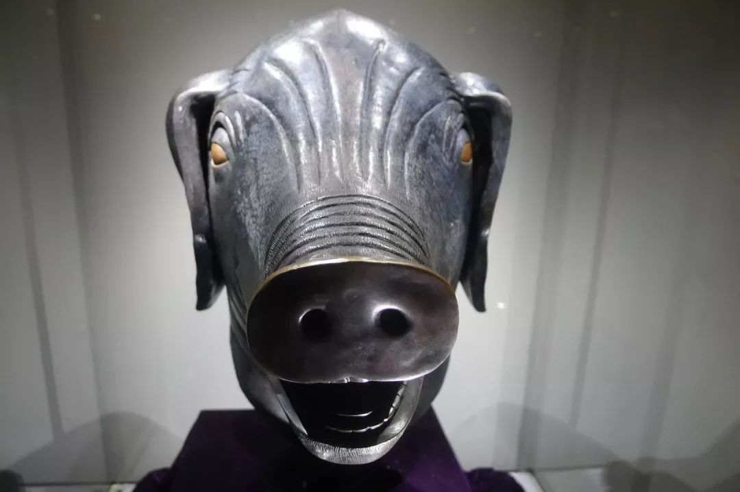 最简单的猪年画怎么画,自己画的年画猪图片