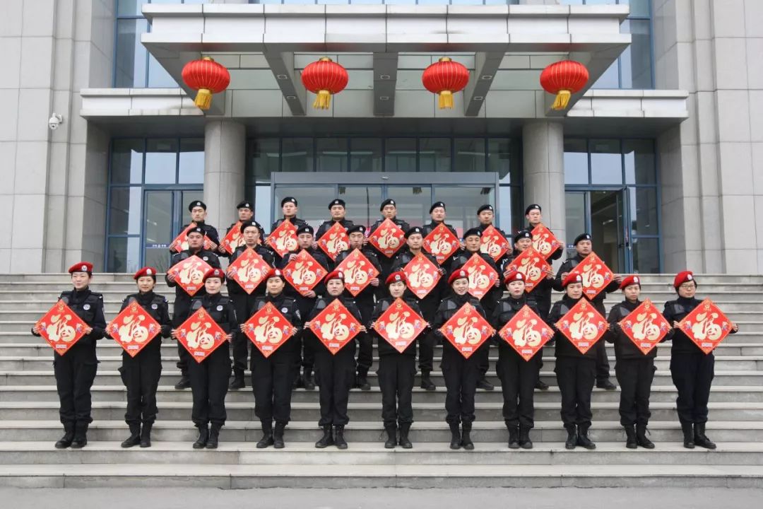 济南大明湖相亲相爱一家人,相亲相爱一家人济南