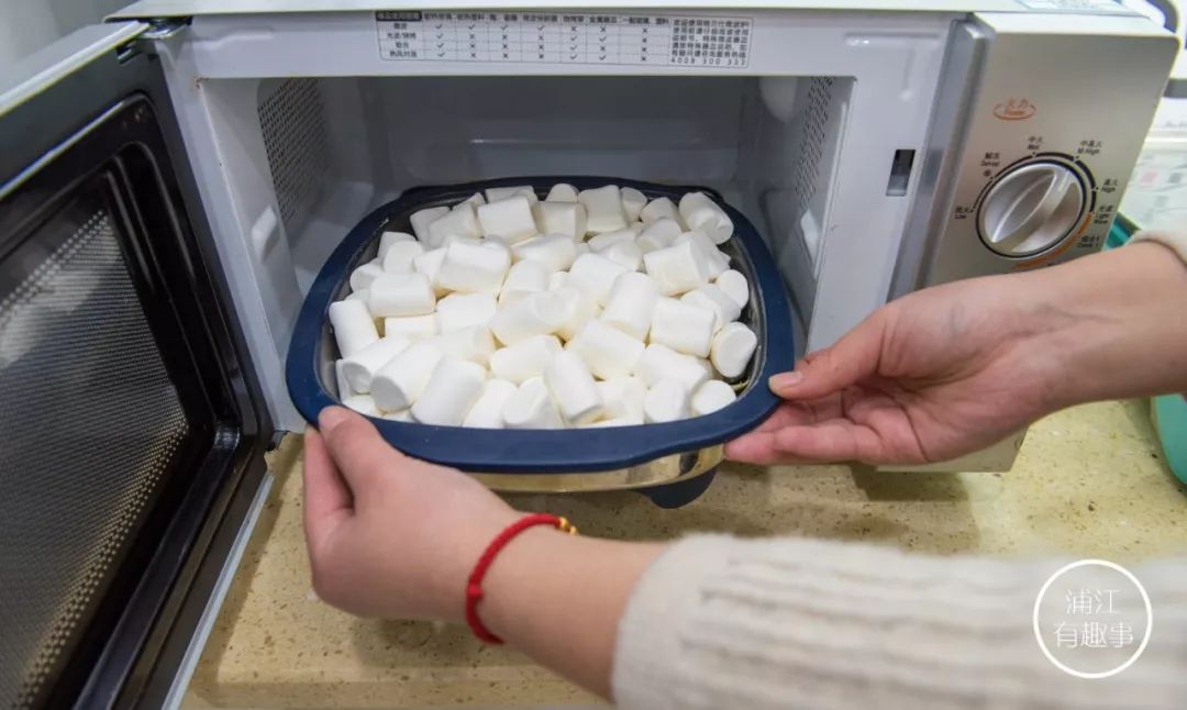 大过年的！新华路这家店要成网红了！大批爱家女士蜂拥而至