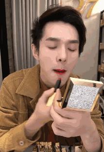 OMG!这份口红送礼清单，赶紧拿去抄答案！