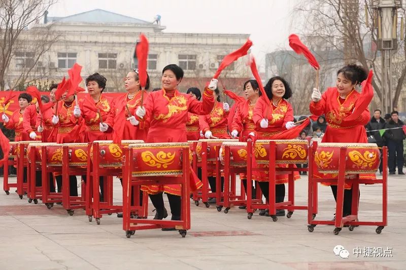 赞中国改革开放四十年的诗赏析,咏改革开放四十周年诗词