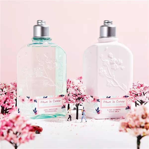 2019春装新品,春款上新简单大方时尚款