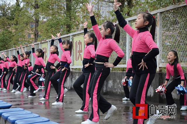 学校开学仪式感满满,各大学校开学典礼名场面